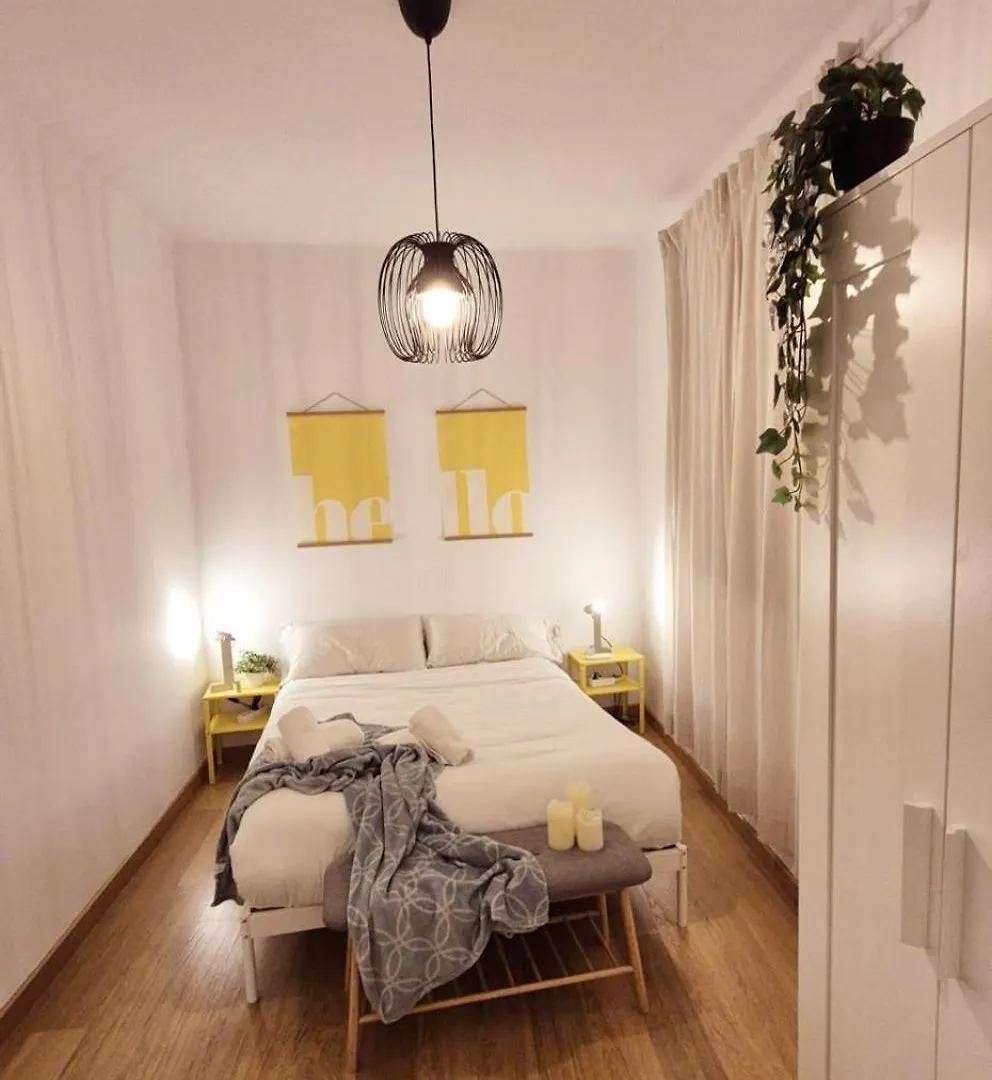 Hostfy Centro, Calle Sol - San Roman Sevilla 0*,  Spanien