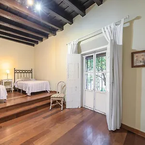 Aoa Plaza Santa Marta Apartment